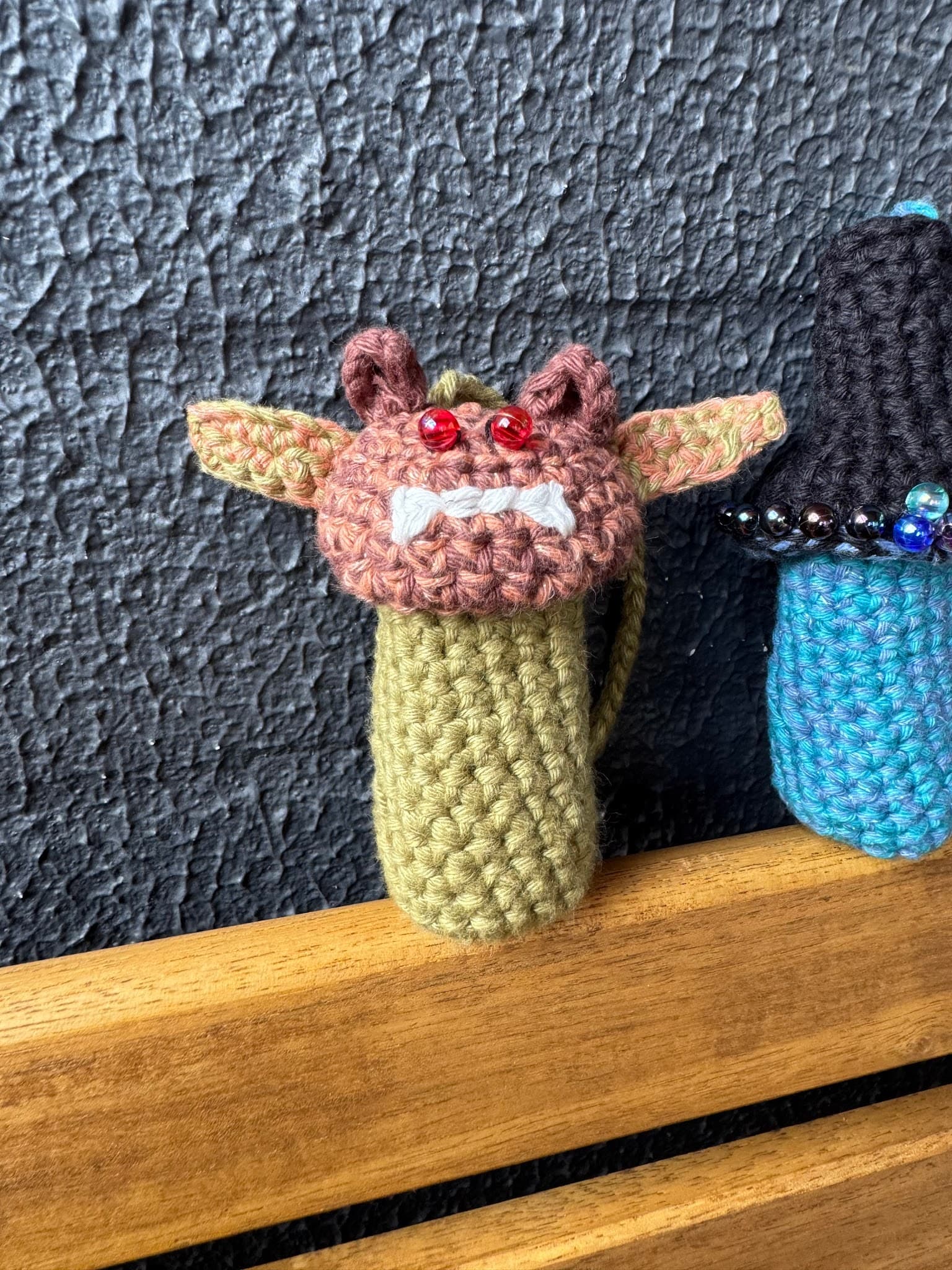 Batsy Lippy holder